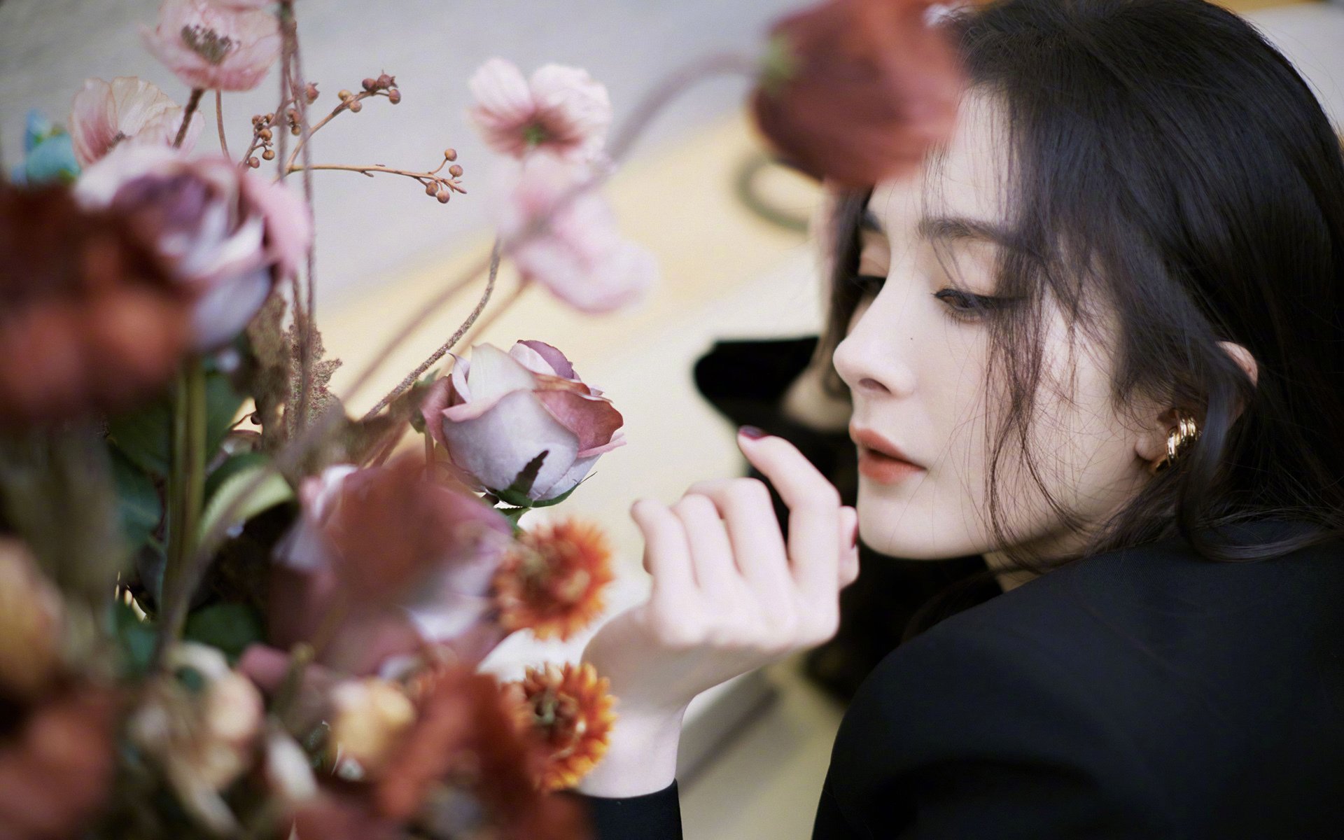 中国选手划频波动下降，节奏更均匀