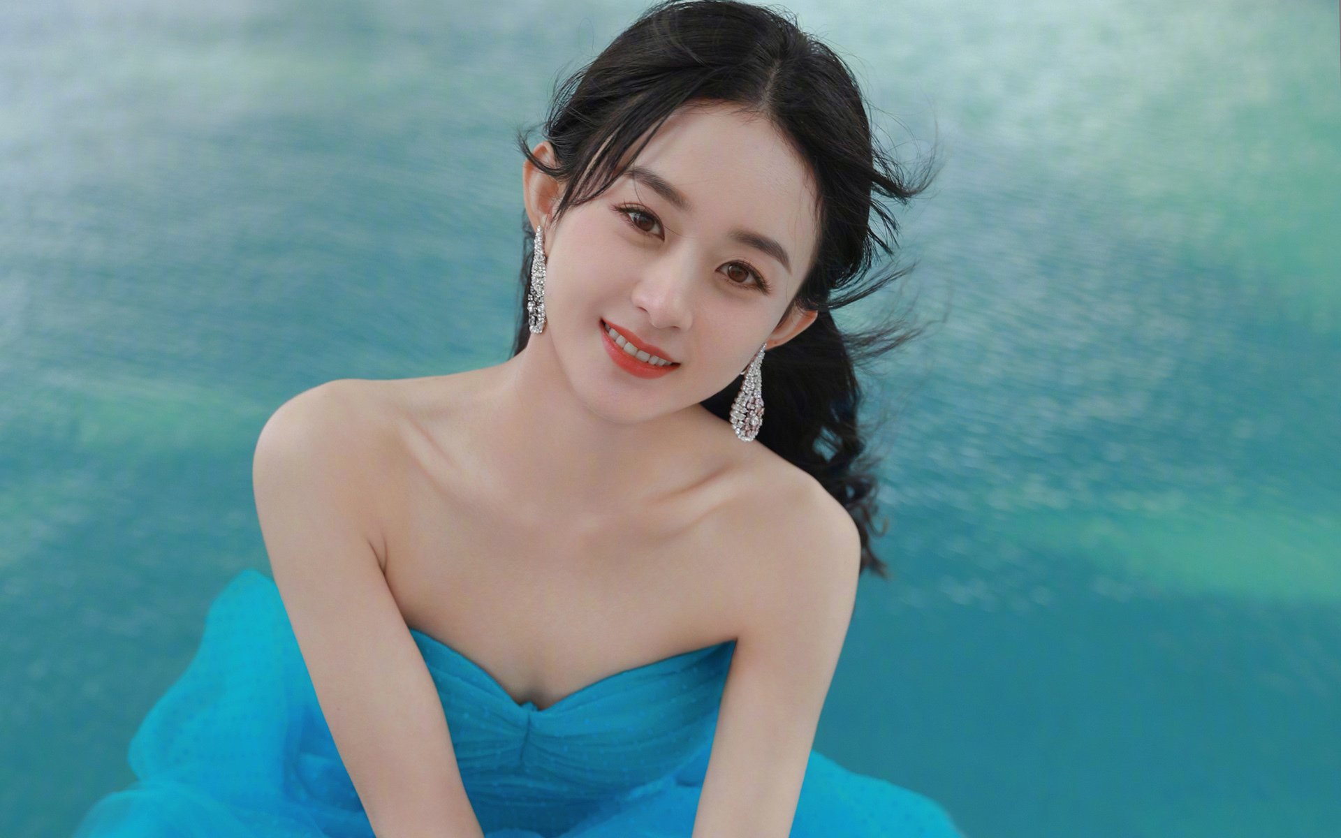 简:全黑队最具威胁的边锋之一,强大个人能力助力进攻,mf简黑