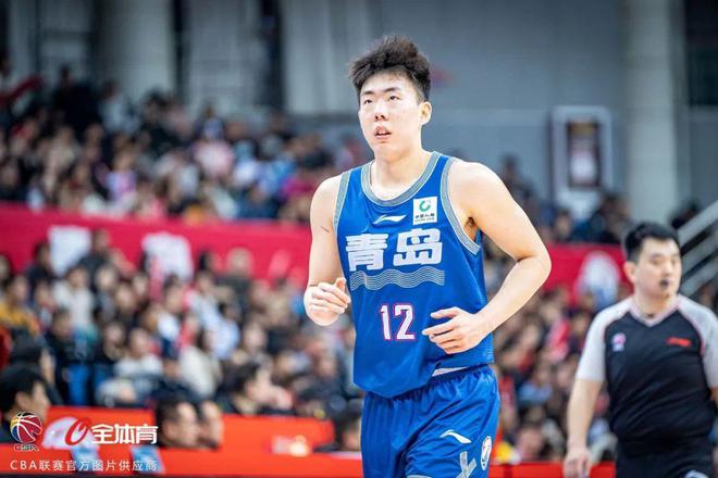 乐鱼体育：CBA球员：海外联赛，挑战自我，提升实力的简单介绍